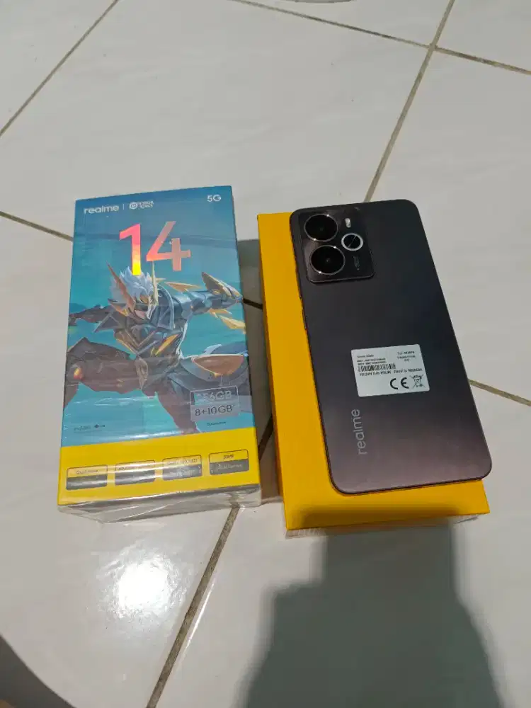 Realme 14 5G ram 8/256 gb second hp dus aja