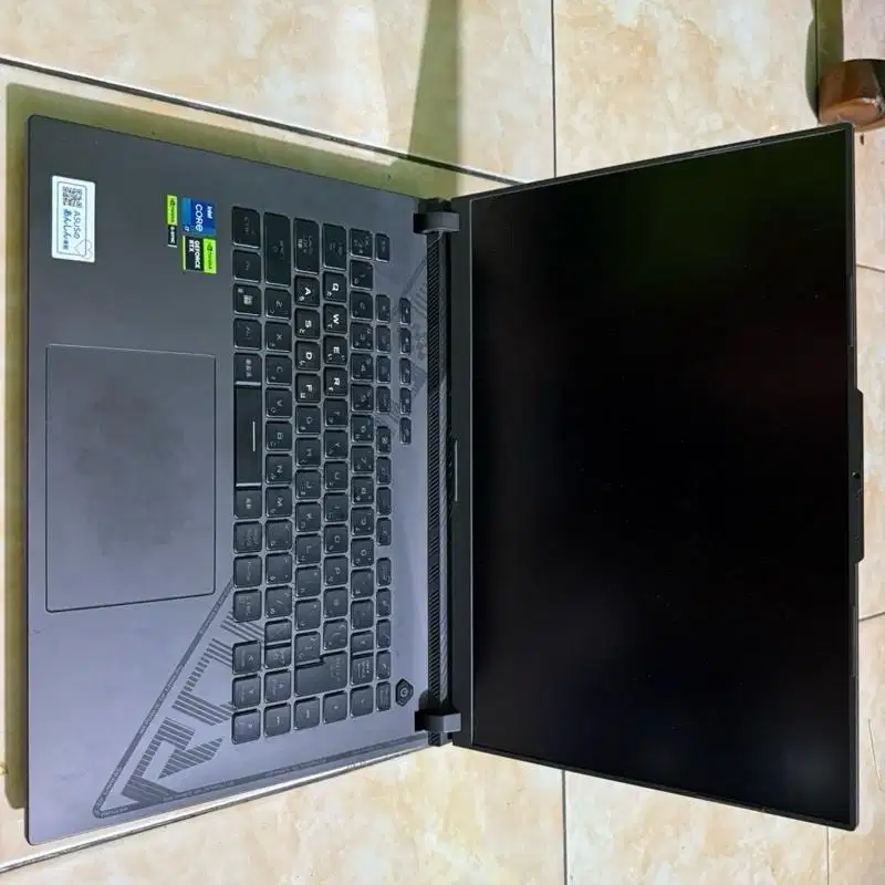Asus ROG Strix G16 G614JU Core i7-13650HX RTX 4050 RAM 16GB SSD 512GB