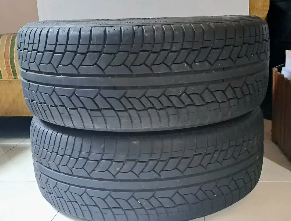 Ban Achiles 245/45/20