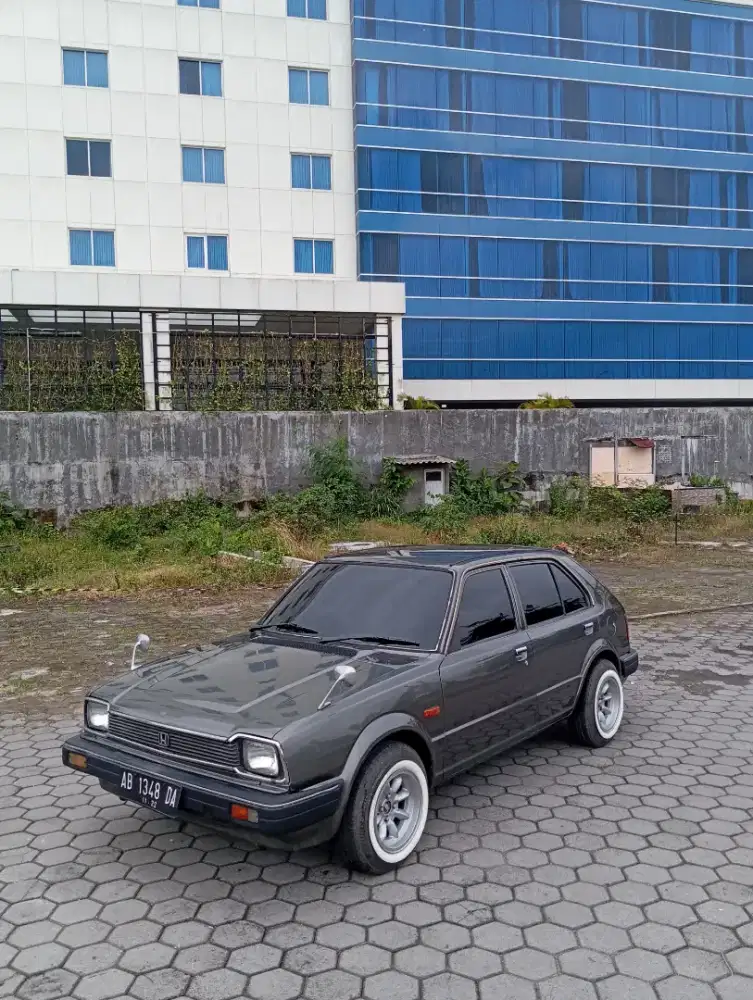 HONDA CIVIC EXELLENT TH 83 5 SPEED