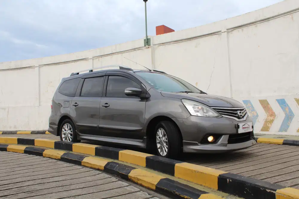 [DP30JT][LOW KM] Nissan Grand Livina HWS CVT Matic 2014