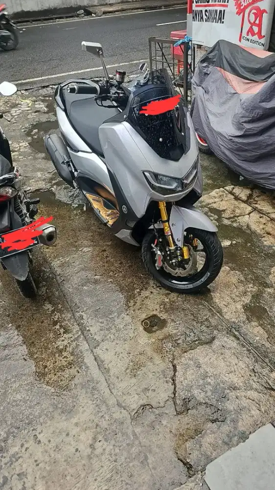 Yamaha nmax 2021 silver