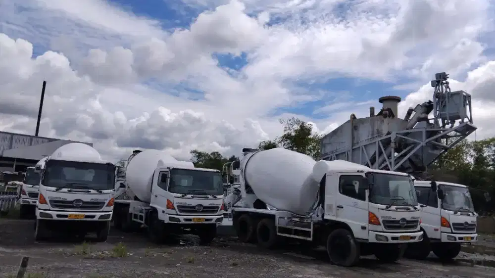 Batching plant loader dan truk mixer