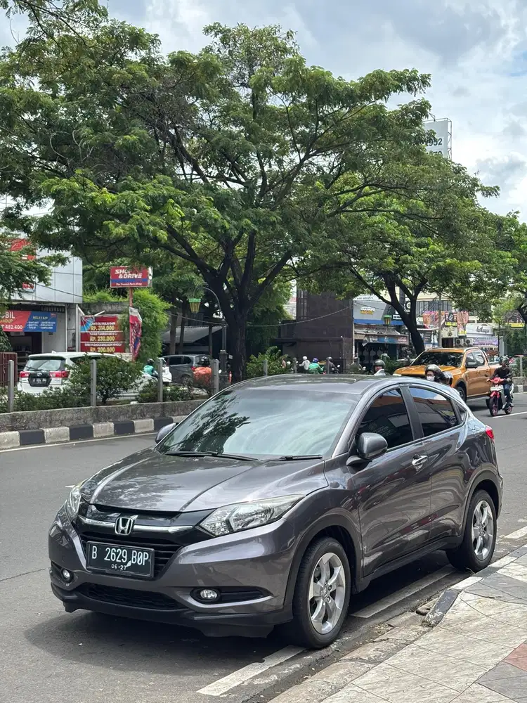 Honda Hrv E cvt 2017 Matic At