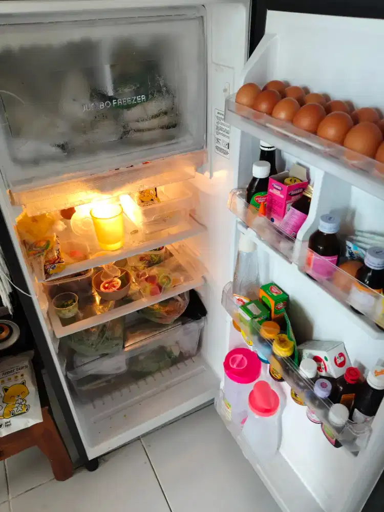 Jual kulkas polytron minus pemakaian sendiri