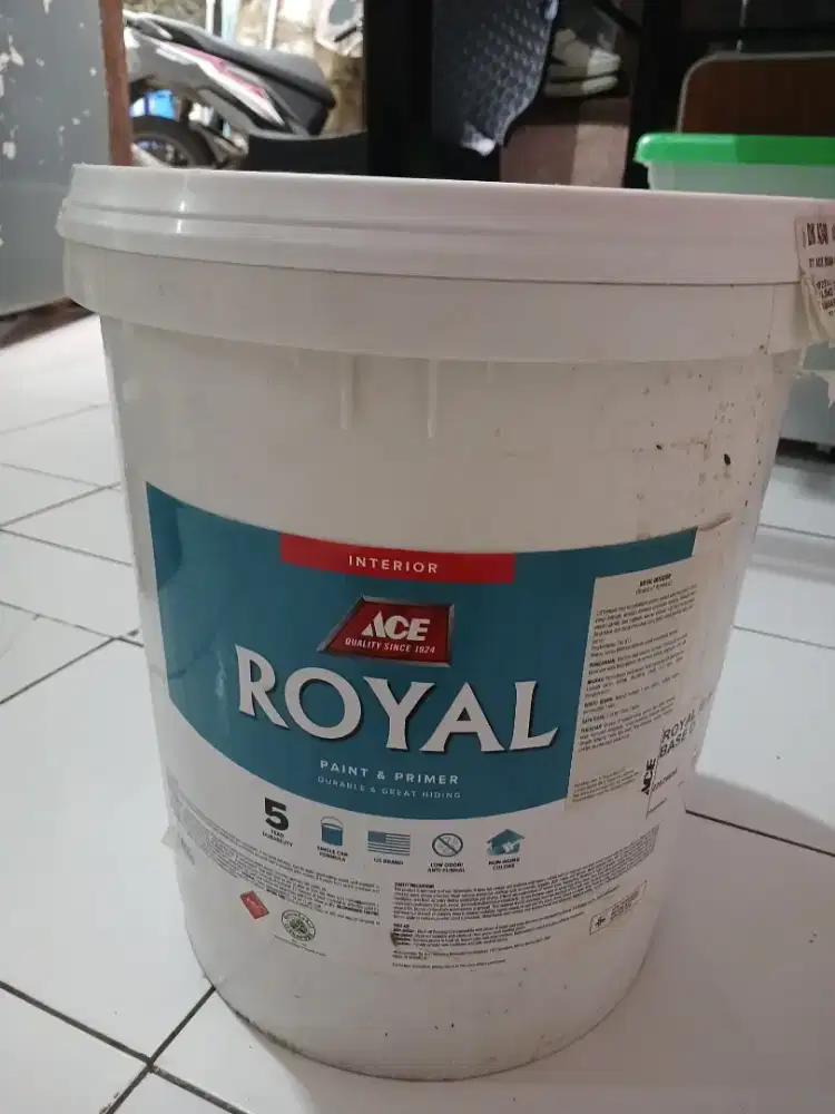 CAT PUTIH MERK ACE ROYAL