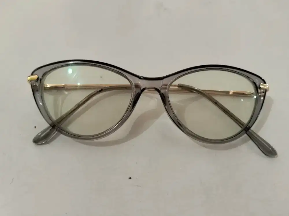 Kacamata Wanita Bening -HSC2025