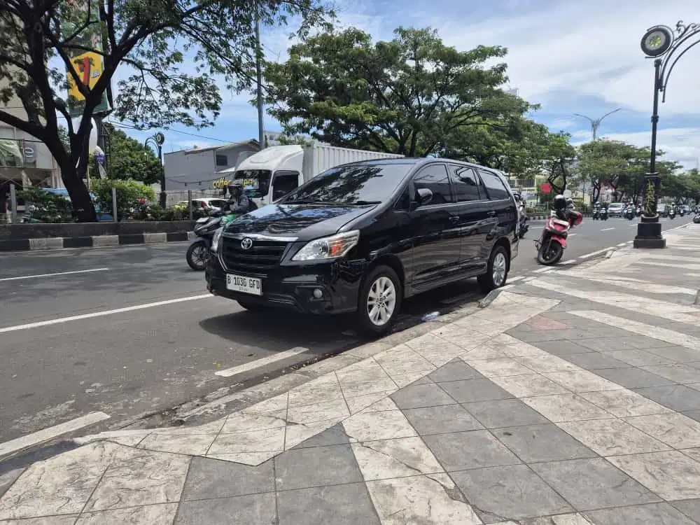 Toyota innova E 2015 Matic at