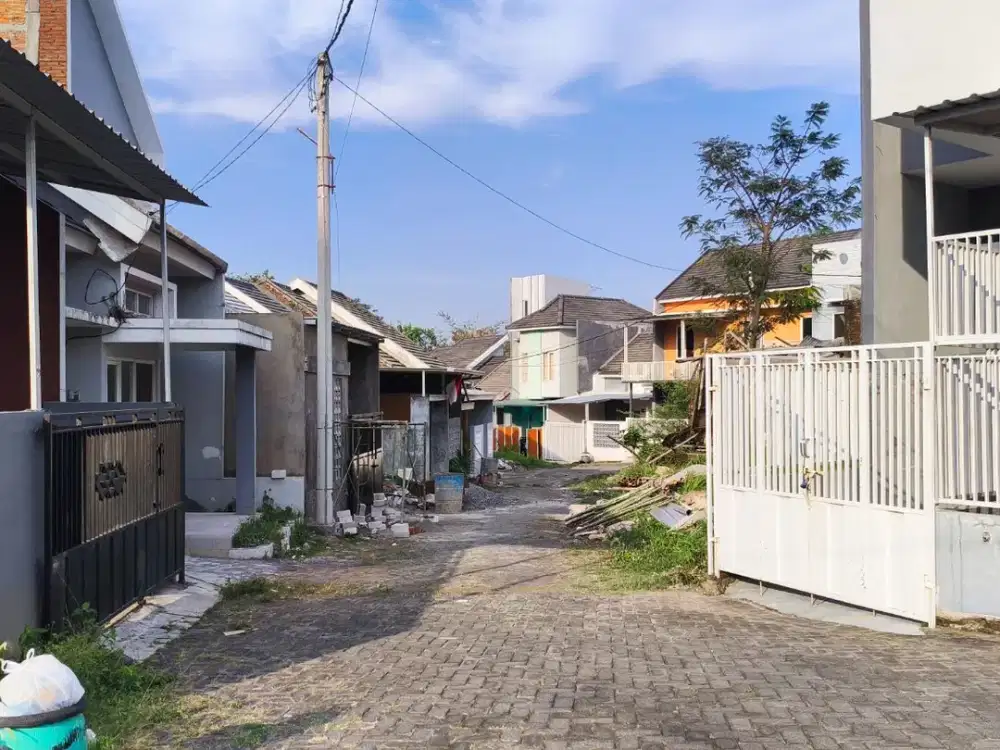 Kost Full Furnished 2 lantai Kota Malang 1M an Free Management Kos Poros Jalan Saxophone