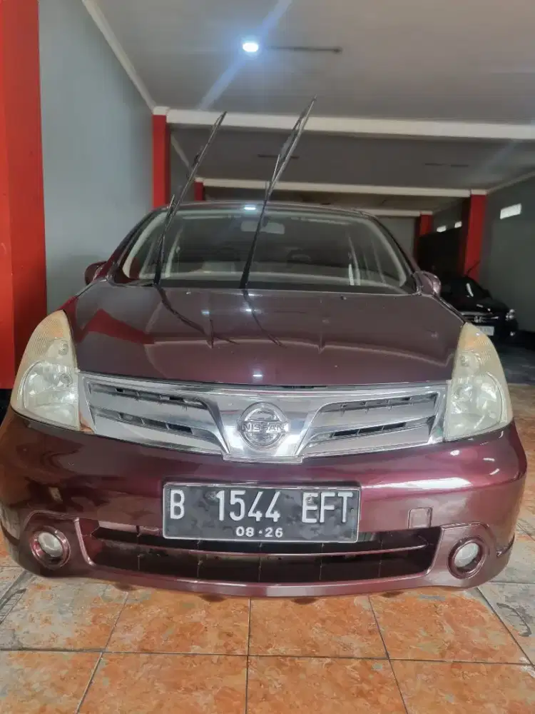 Nissan Grand Livina XV  Ultimate 1.5