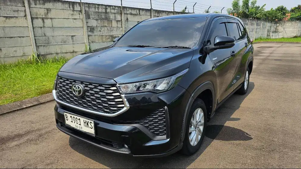 Toyota Zenix G Hybrid 2023 hitam TGN1 BEbas LAKA BANJIR FULL Record V