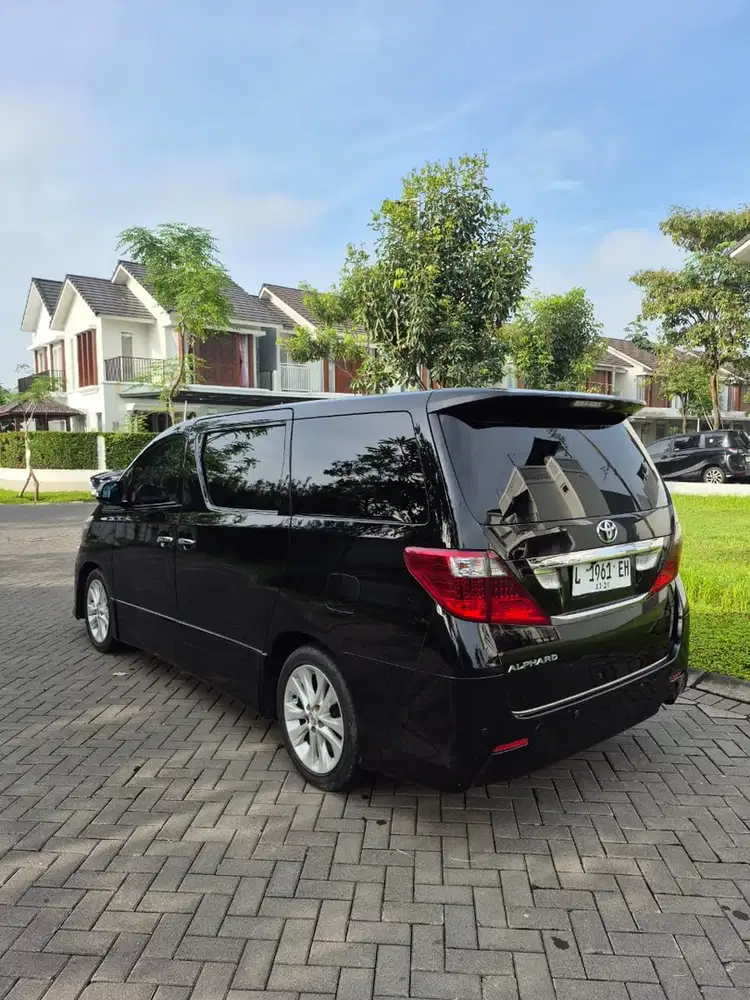 Toyota Alphard 2010 Bensin