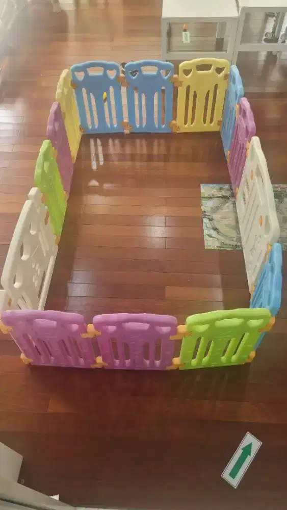 PRELOVED PAGAR COBY HAUS 12 + 2