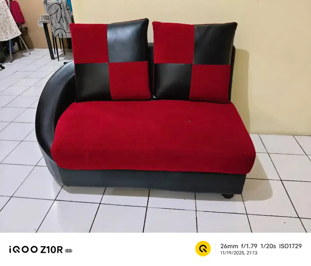 Dijual sofa set meja