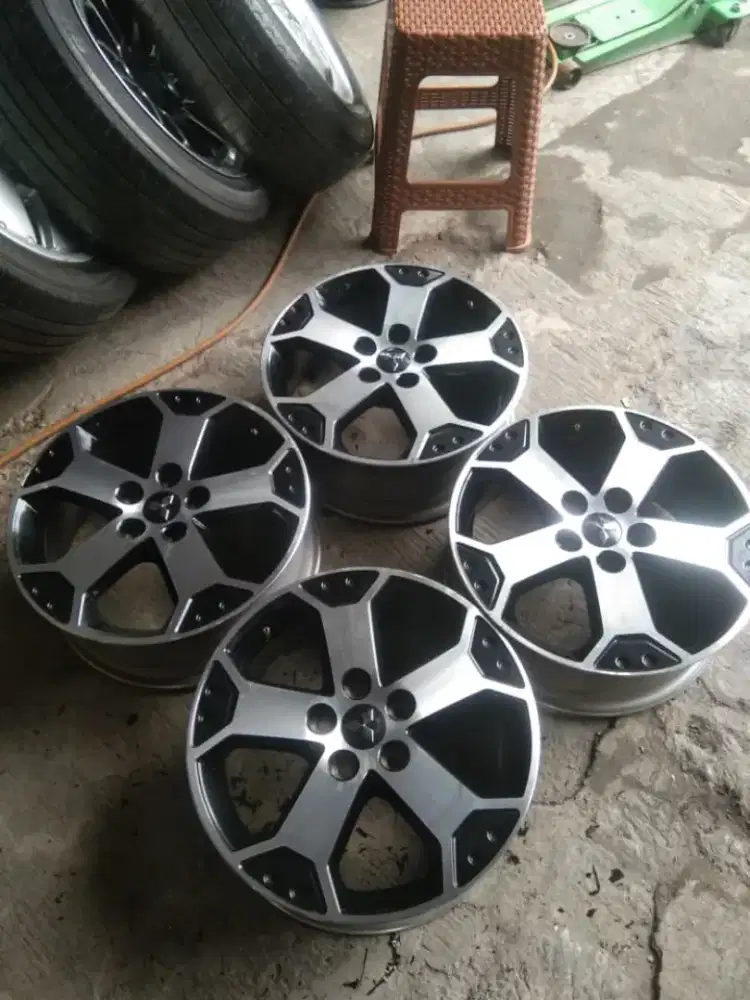 Velg oem xpander cross R17 5×114 (velg only)