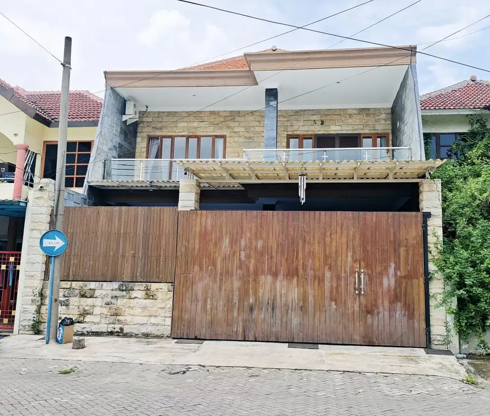 Rmh 2lt (10x20) di Siwalankerto Permai