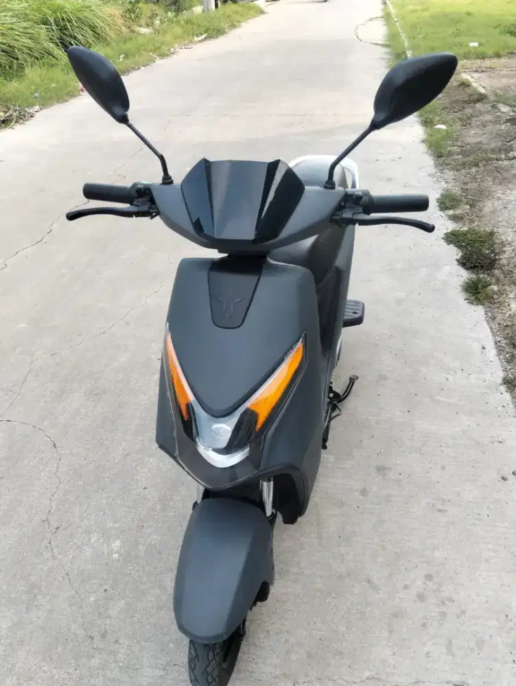 Yang mau aja nih jual bu uwinfly D75 masih mulus kaya baru