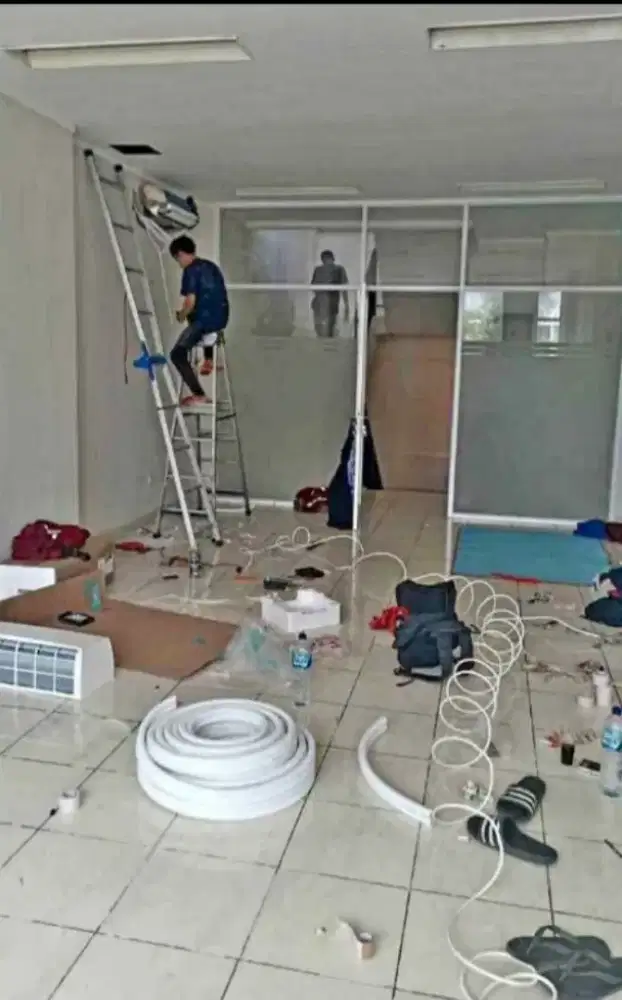 SERVICE AC PERBAIKAN DAN MAINTENANCE