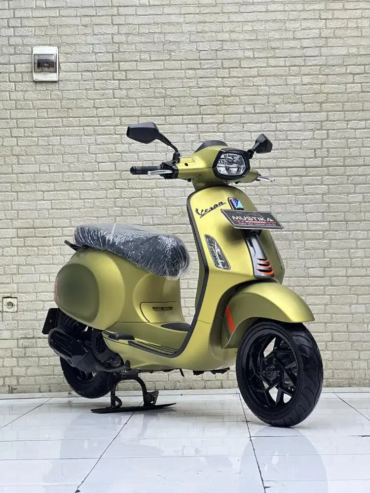 Like new! Low odo Vespa sprint s abs 2025 | Wulan mustika