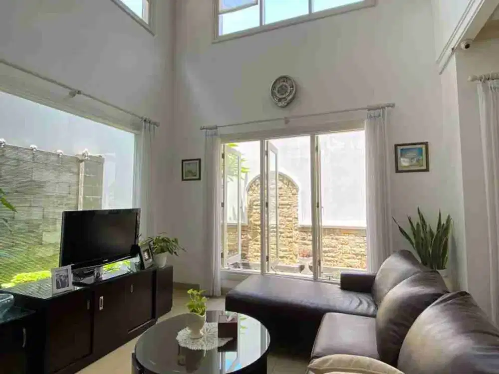 JUAL RUMAH WISATA BUKIT MAS 1 ALEXANDRIA SIAP HUNI BAGUS MEWAH SHM