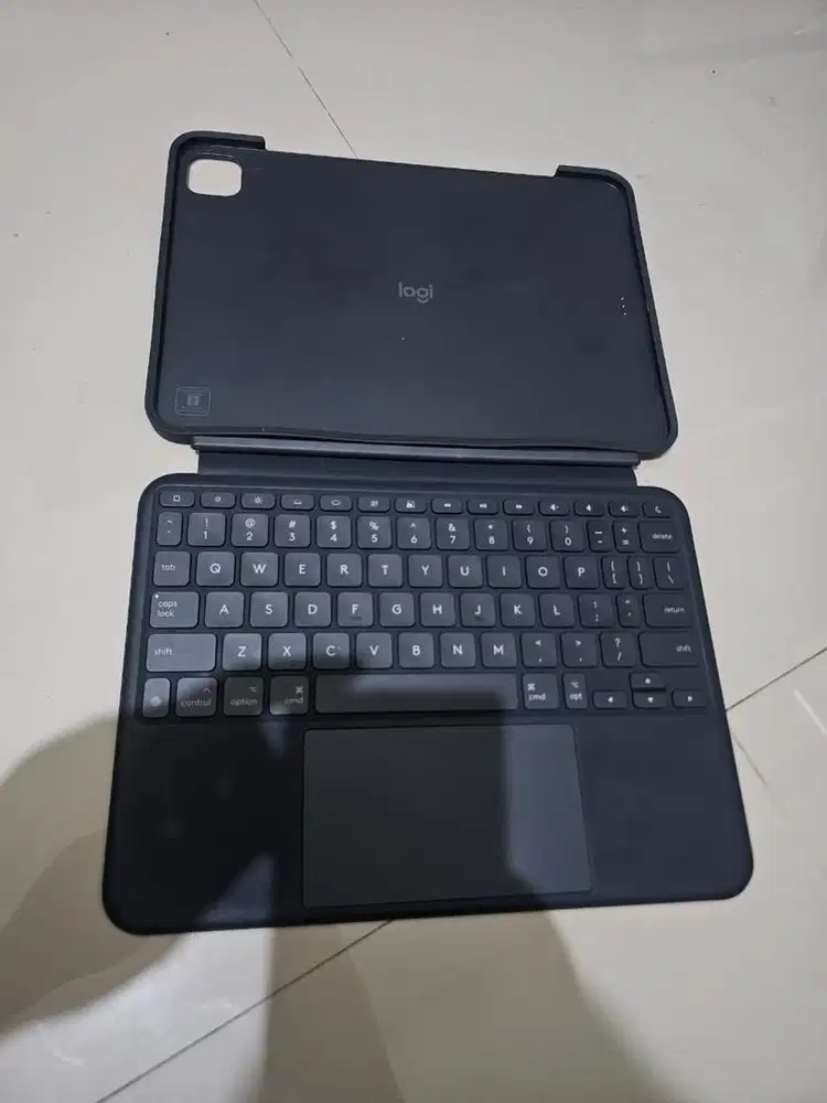 Keyboard cover ipad 11 pro m4 logitech