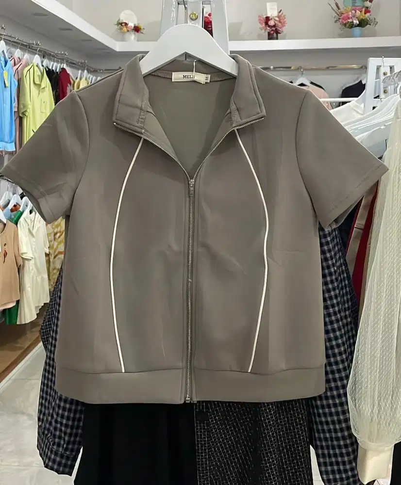 Yuna top import size M