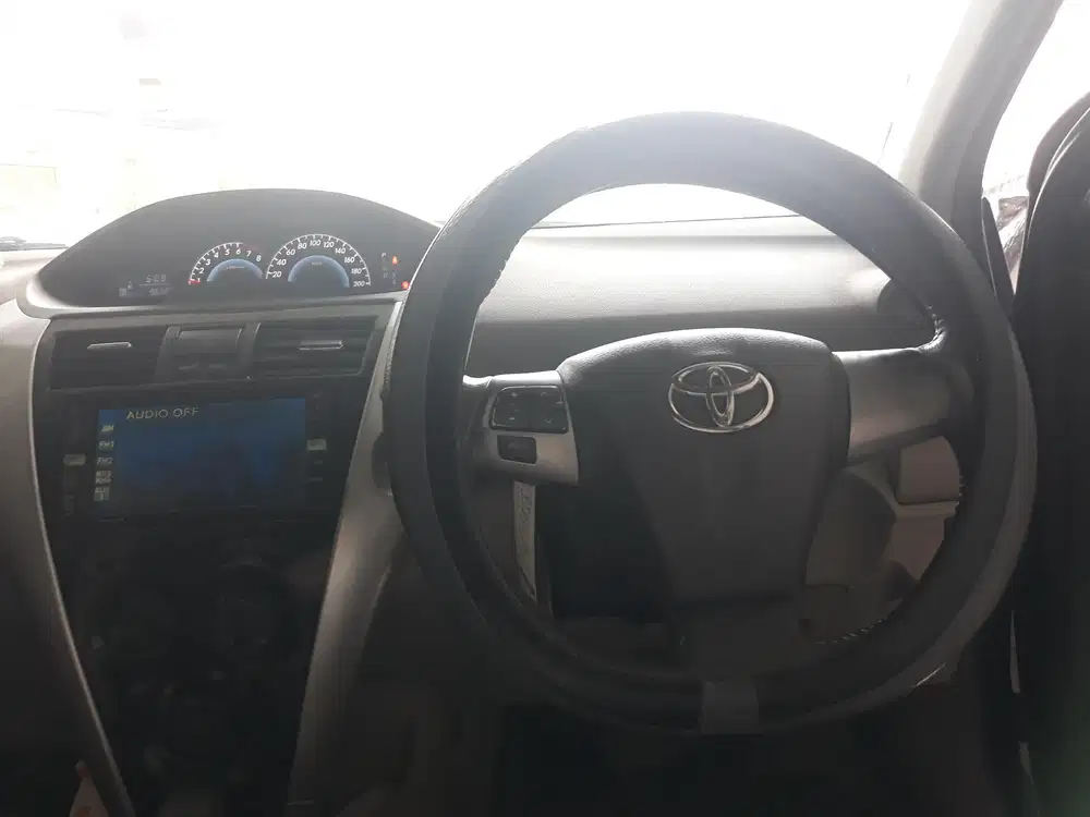 Toyota Vios 2010 Bensin