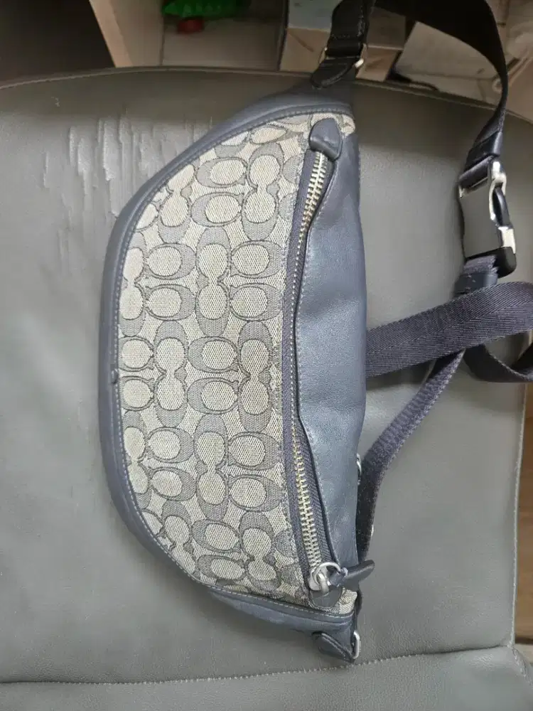 Tas selempang Coach original