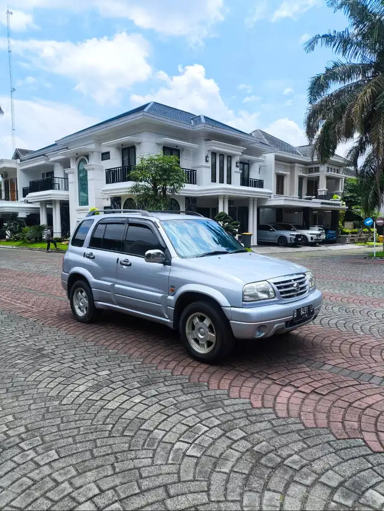 Suzuki Escudo 2.0 Manual Tahun 2001 KONDISI ANTIK LOW KM