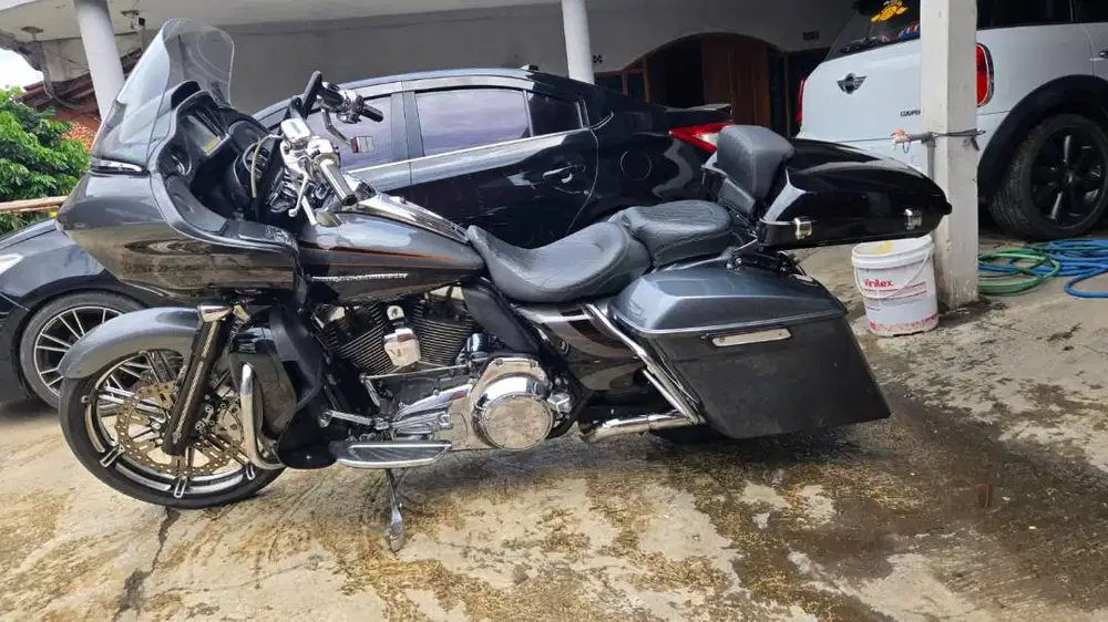 Harley Road Glide Ultra 2016 CVO