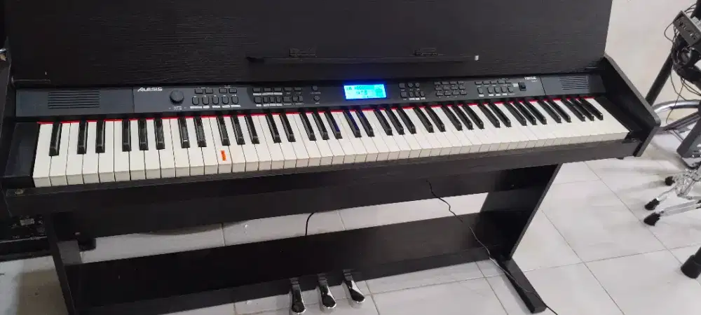 Digital piano alesis virtue ahp 1