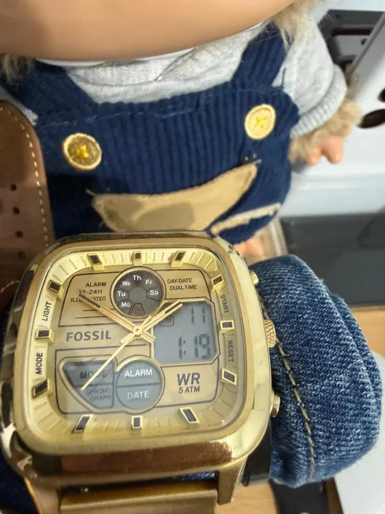 Jam tangan fossil gold