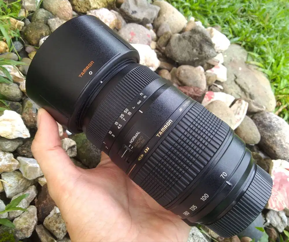 Lensa Tele Tamron 70-300 For Nikon