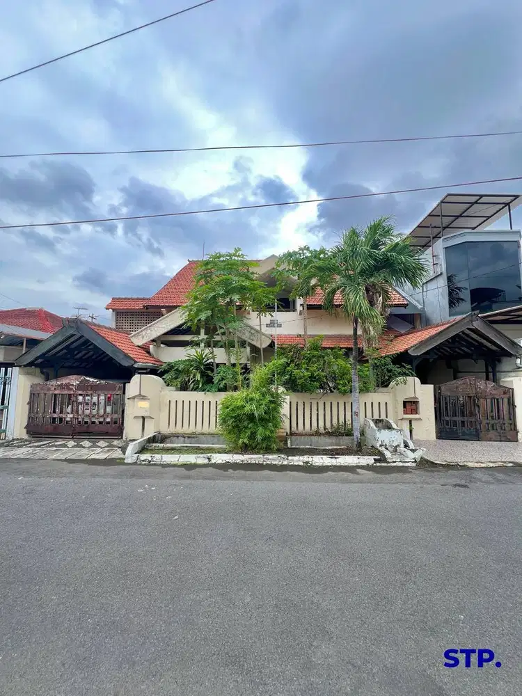 9JTAN/METER RUMAH 2 LANTAI DI KUPANG INDAH 5 MENIT KE PINTU TOLL