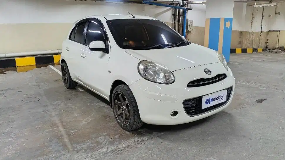 TDP 3,JT Nissan March 1.2 L Bensin-MT Putih 2013