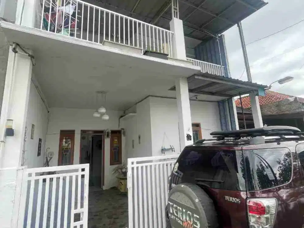 Di jual rumah 2 lantai siap huni di Riung Bandung