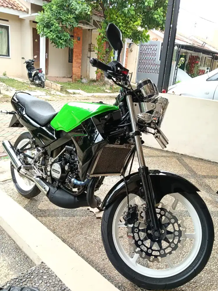 Kawasaki Ninja R 150