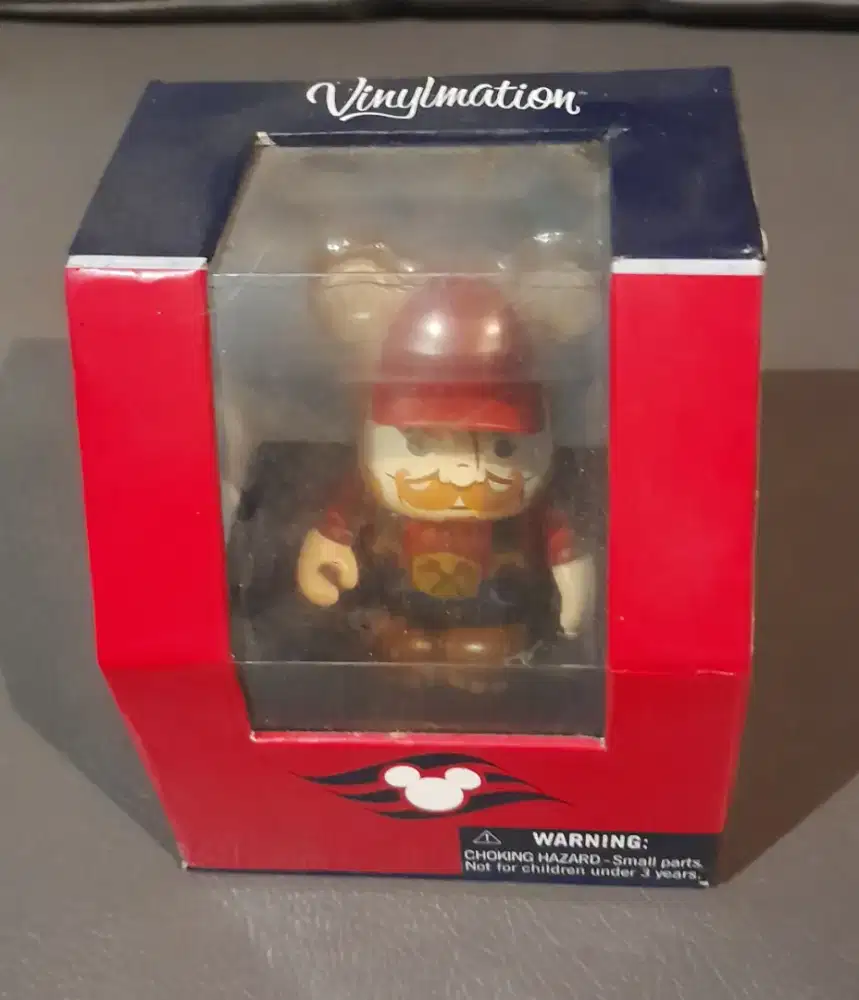 Koleksi mainan disney