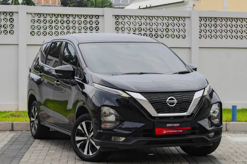 Nissan Livina New VE Livina VE 1.5 AT Matic 2019 Hitam, FULL RECORD!!!