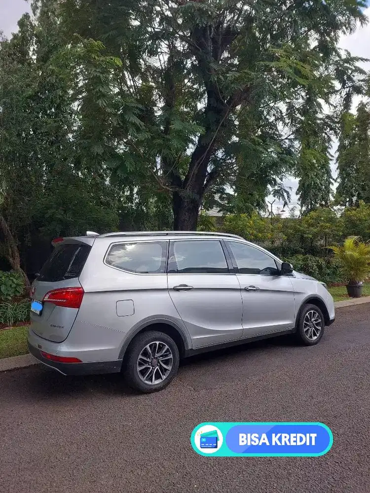 Dijual Cepat Mobil Pribadi Wuling Cortez Tiper Tertinggi 1.8 L Lux AMT