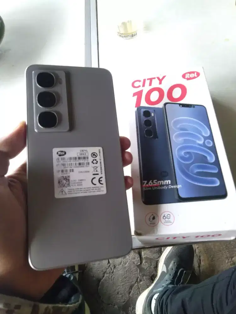itel city 100 6+6/128 bekas fullshet mulus
