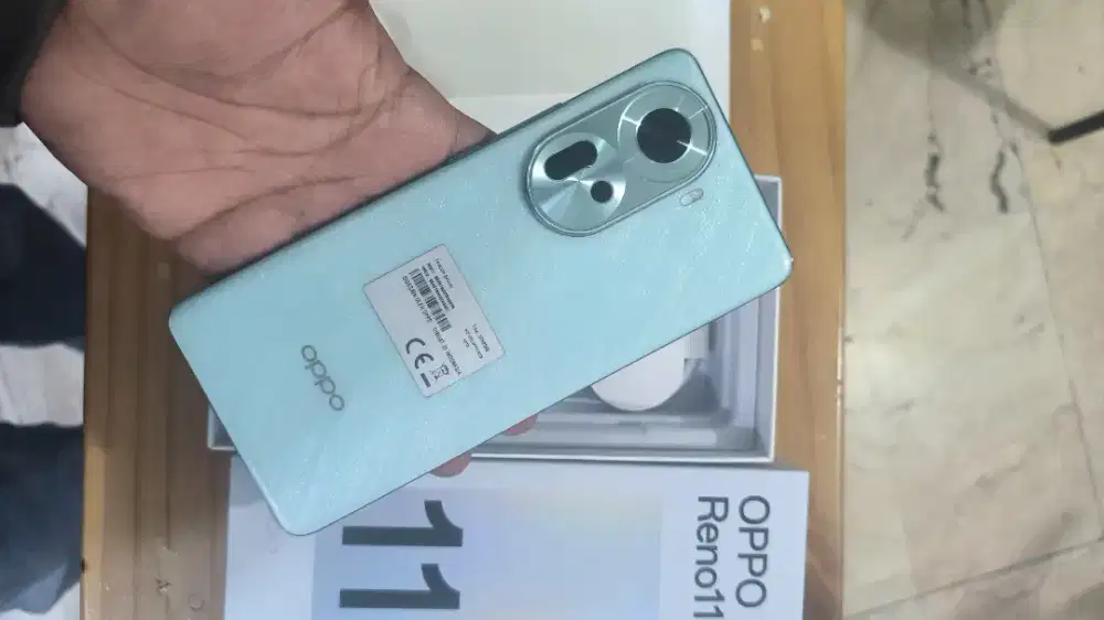 Oppo reno 11 5g 8/256 like new