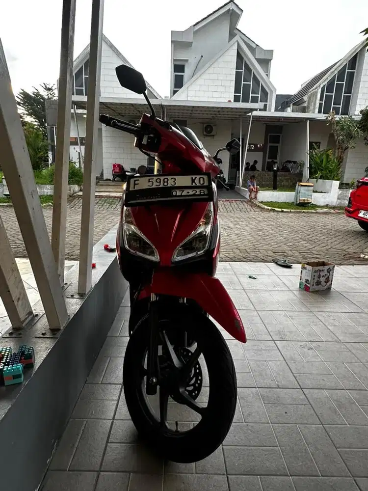 Honda Vario Fi 110 Merah low KM