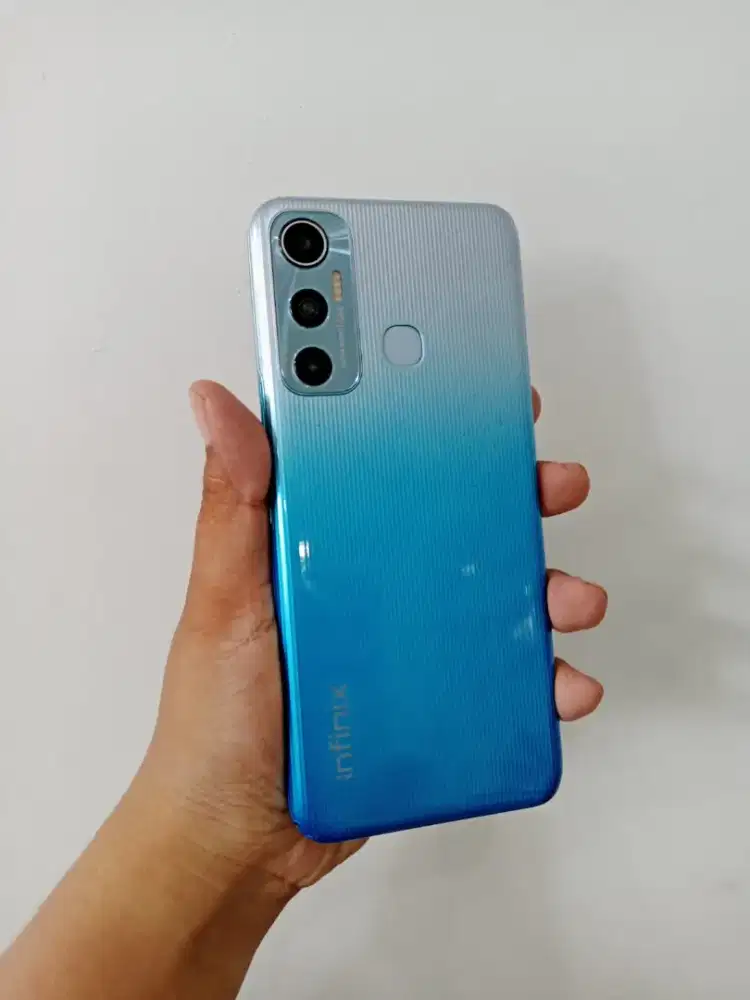 Infinix hot 11 4/64gb