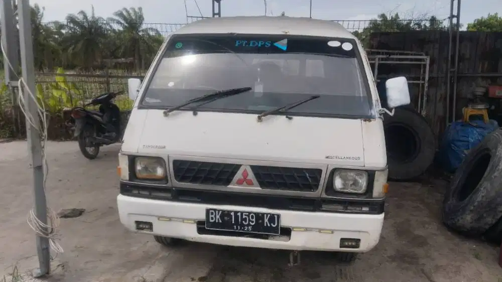 Dijual L300 2010