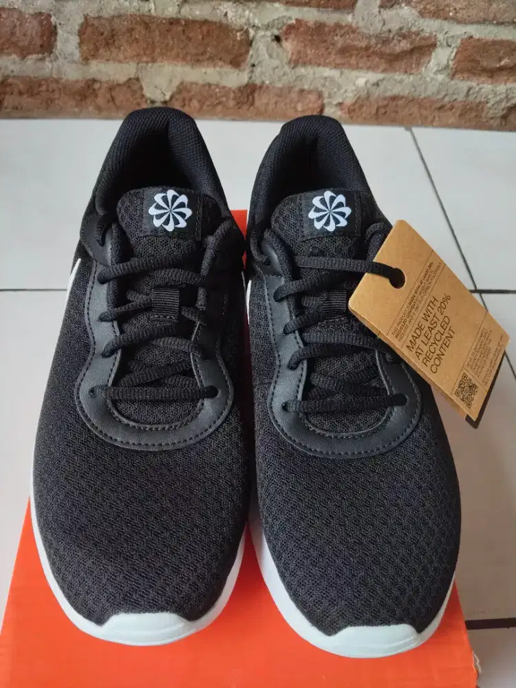 Nike Tanjun Classic Modern