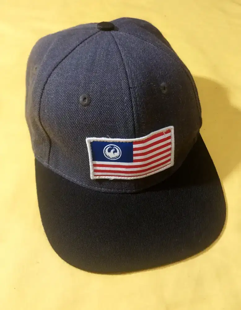 Topi hat trucker dragon prelived good condition