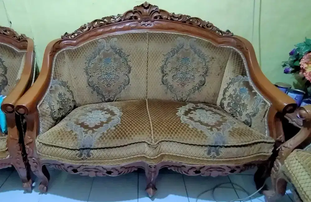 Kursi Jati Tua Jepara Model Romawi 3-2-1-1