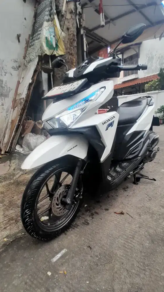 Bismillah jual honda vario 150 thn 2015