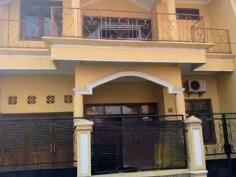 Murah...Jual Cepat Rumah 2 lantai di Manukan